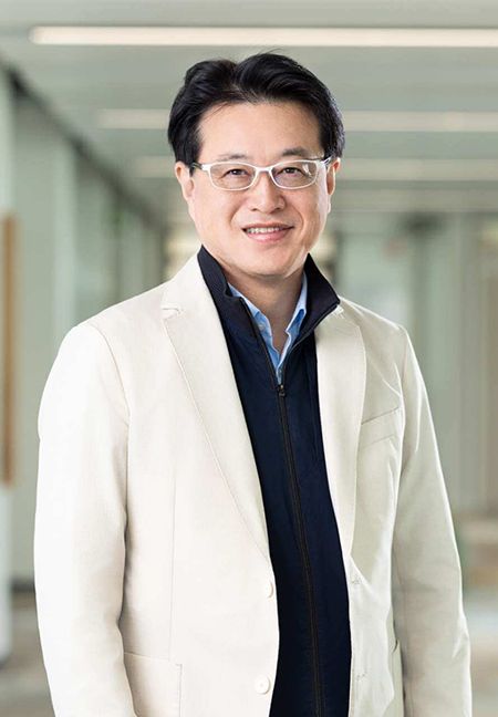 Portrait von Nobuaki Ninomiya.